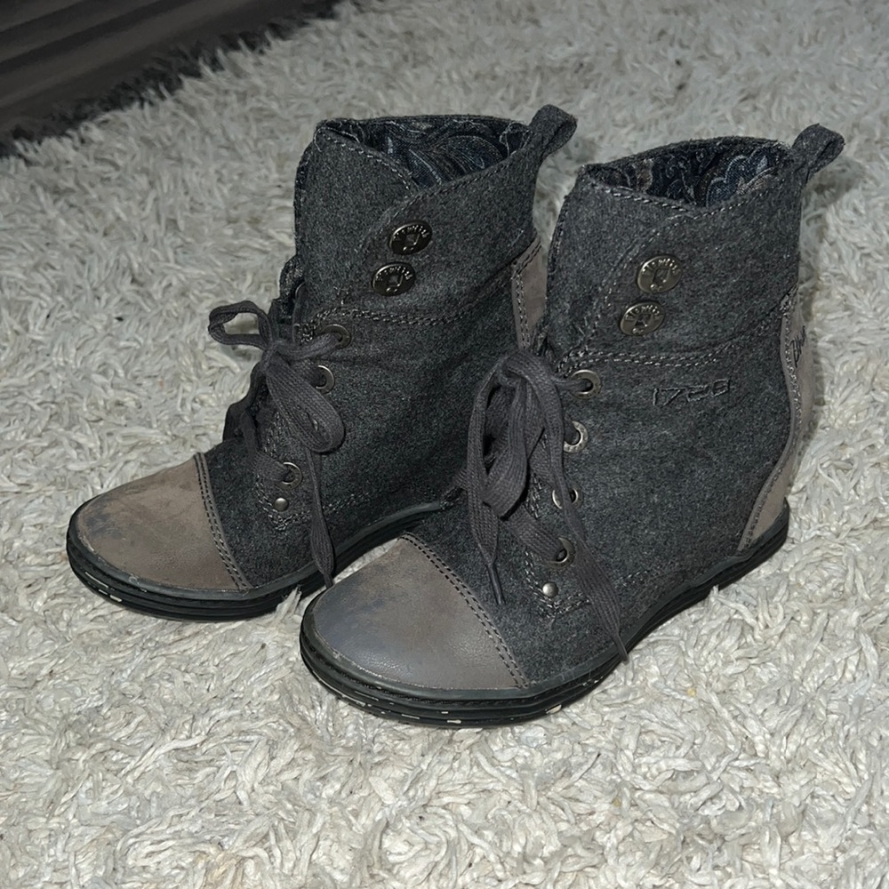 Blowfish wedge sneakers